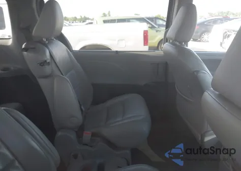 2015 Toyota Sienna Xle/Limited из США, поврежденный, VIN 5TDYK3DC0FS584392